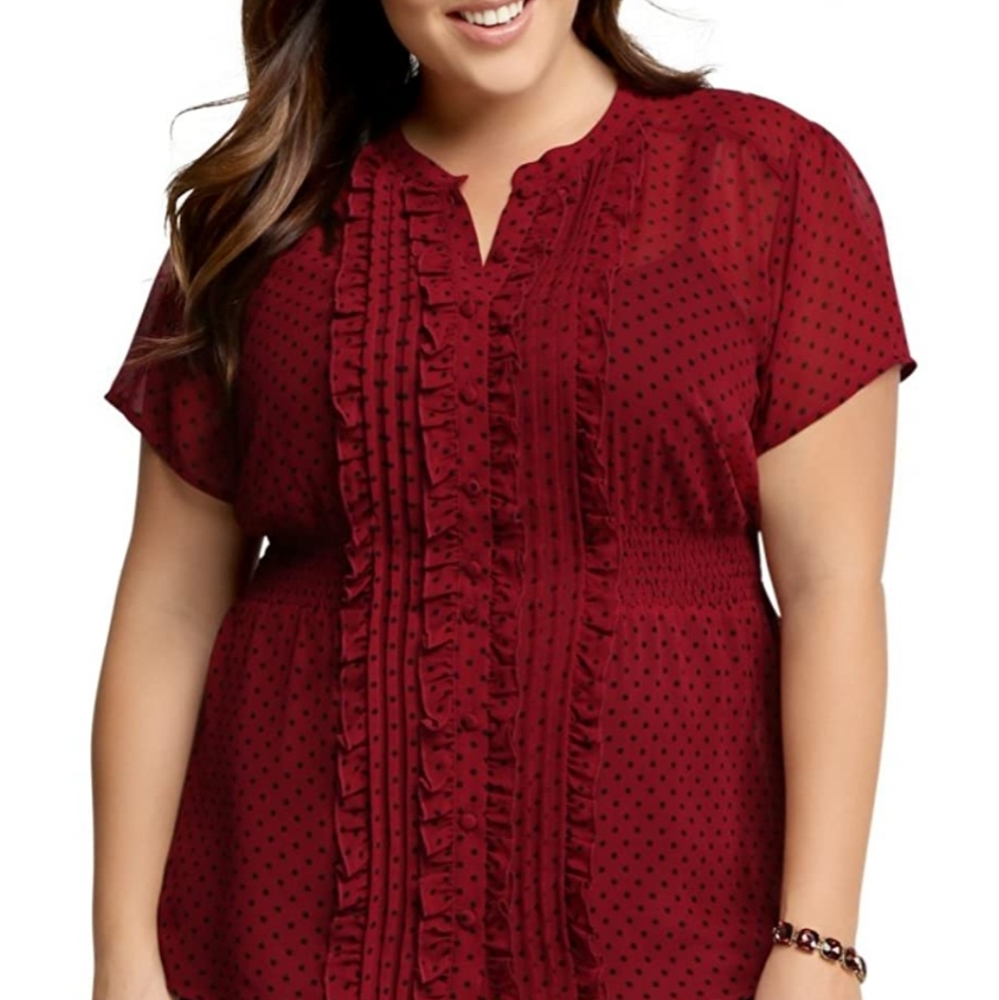 Torrid Polka Dot Ruffle Front Top sz 1